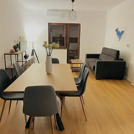 Apartament Happy