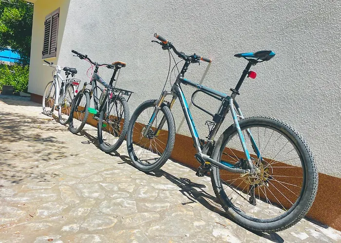 Happy Brodarica (Sibenik-Knin)